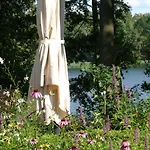 Herrenhaus Roeddelin Willa