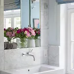 Willa Herrenhaus Roeddelin *