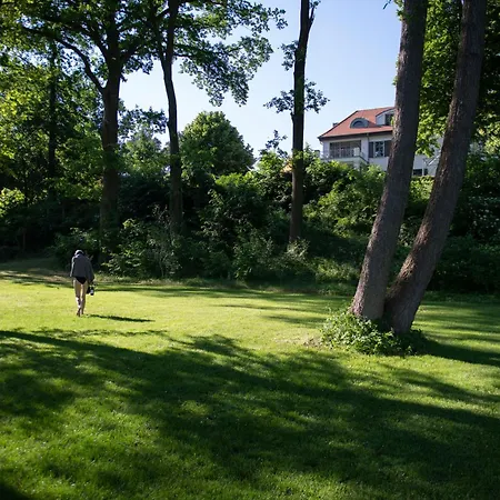 ヴィラ Herrenhaus Roeddelin