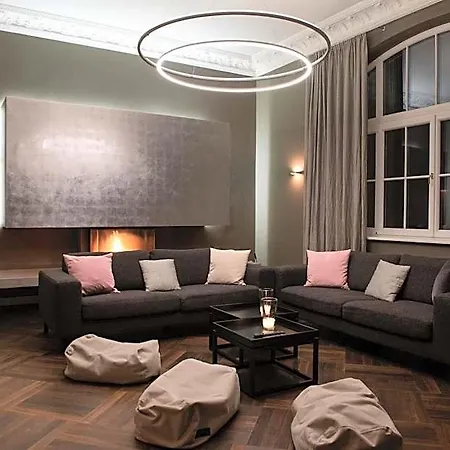 Herrenhaus Roeddelin Mit Privater Badestelle Vila