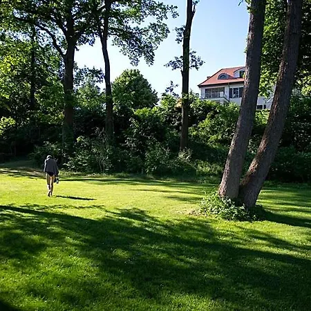 Herrenhaus Roeddelin Mit Privater Badestelle Vila Templin