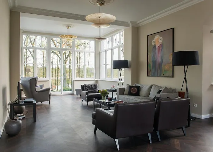 Villa Herrenhaus Roeddelin