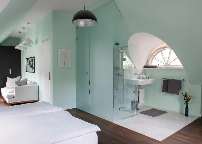 Herrenhaus Roeddelin *